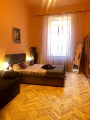 2 комнатная, возле Дворца Потоцких 3