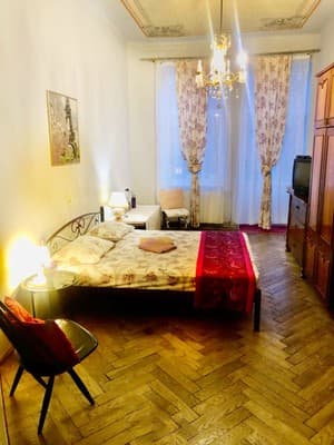 2 комнатная, возле Политехнического университета 2