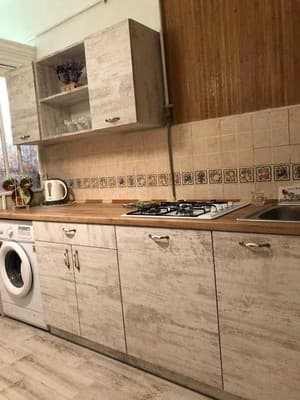 2 комнатная, возле Политехнического университета 6