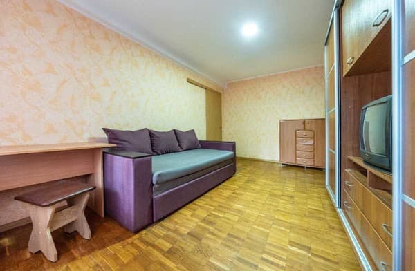 2к. кв. Шалімова, НАУ, спорткомплекс "Меридіан" 3