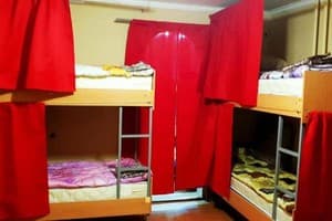 Хостел 777 метро Харьковская. Место в женском 4-местном номере  1