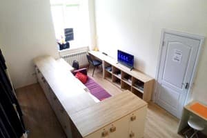 Хостел А1. Место в общем 12-местном номере  6