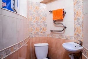 Хостел А1. Место в общем 12-местном номере  8