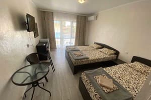 Пансионат Аквамарин. Стандарт трехместный в корпусе №3 2
