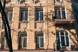 Александровский 10