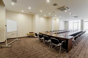 Александровский 8