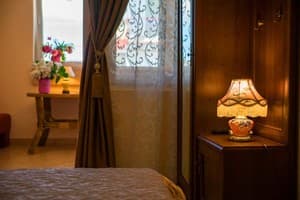 Мини-отель Алладин. Семейный 4-местный двухкомнатный с балконом 1