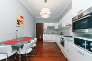 Квартира Almateya. Апартаменты 4-местный Крещатик 23 7