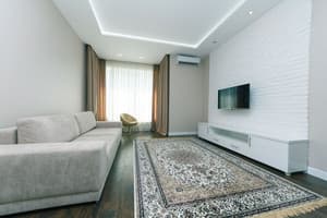 Квартира Almateya. Двухкомнатная квартира на Деловой, 4 6