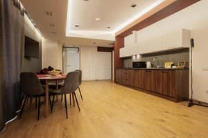 Апарт-отель Amsterdam Lviv Apartments. Люкс 6-местный с террасой 7