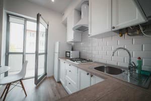 Апарт-отель Apart-hotel Kostjukowski Apartments Nizhynska 17. Апартаменты двухместный НЖ(2+1) 5