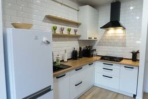 Апарт-отель Apart-hotel Kostjukowski Apartments Nizhynska 17. Семейный 6-местный НЖ(2+2+2) 4