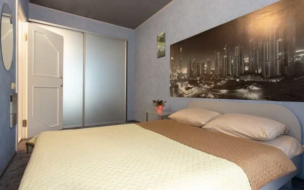 Apartment on Naukova 6