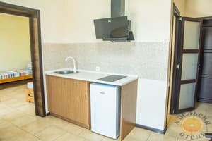 Готель Апельсин. Апартаменти 6-місний з балконом 4