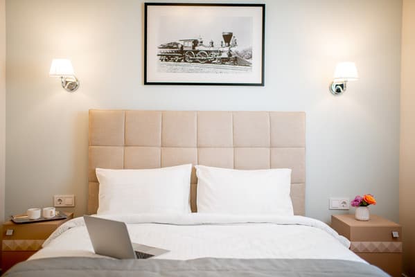 Art Deco Central Rooms 4