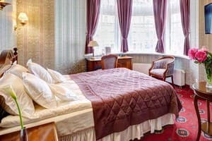 Отель Атлас Делюкс. Улучшенный одноместный с панорамным окном 1