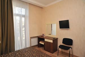 Мини-отель Atrium. Семейный трехместный  4