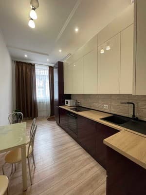 Avangard Liberty Avenue Apart 24