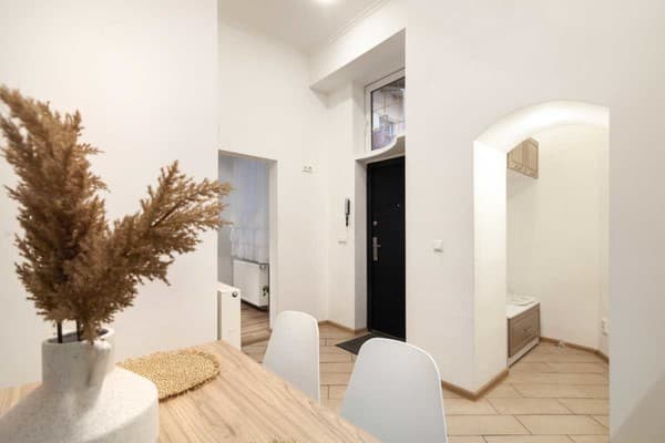 Avangard on Mentsynskoho St. 3 Apart 5