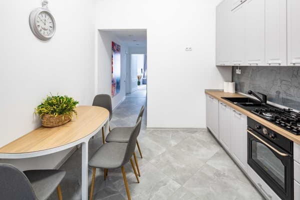 Avangard on Shevchenko Avenue 25 Apart 36