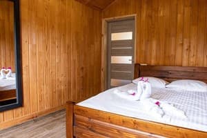 База отдыха Берёзка. Коттедж 4-местный в лесу (+1) 5