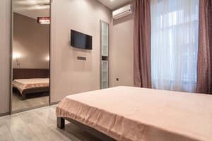 Квартира Best Apartments ул. Екатерининская, 25 (4 этаж). Апартаменты 6-местный  4