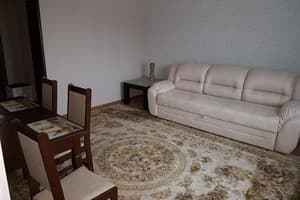 Отель Біля Фонтану. Семейный 5-местный  2