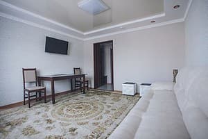 Отель Біля Фонтану. Семейный 5-местный  4