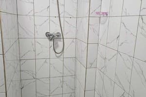 Біля Замку 16