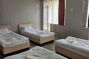 Мини-отель Біля Замку. Стандарт 4-местный  3