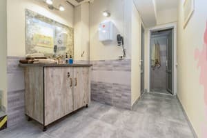 Хостел Bunker Hostel. Место в женском 8-местном номере  6