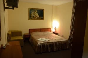 Отель Burger Plus Inn. Стандарт двухместный  7