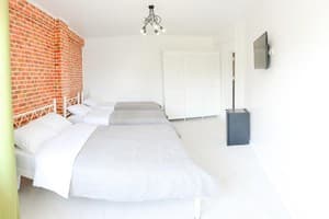 Отель Captain Hotel. Люкс 4-местный с балконом (однокомнатный) 2