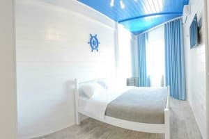 Отель Captain Hotel. Люкс двухместный с балконом  1