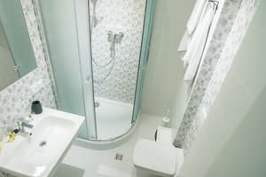 Отель Central Hotel. Полулюкс двухместный  с балконом 3