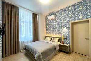 Квартира Central Sreet on Sumskaya. Апартаменты 6-местный Сумская 82а/22 1