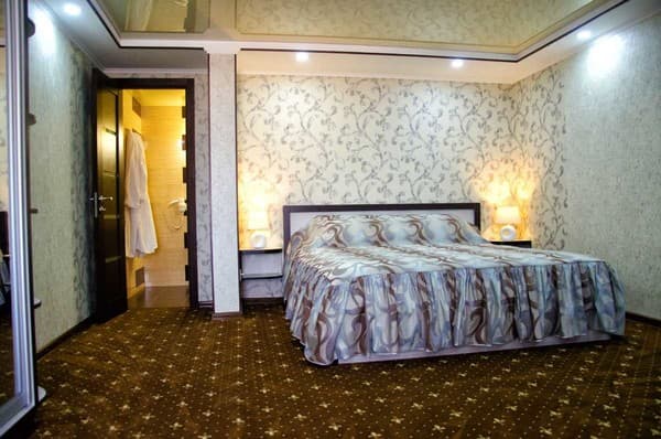 Центральная усадьба 19