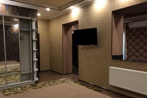 Отель Центральная усадьба. Люкс 4-местный  3