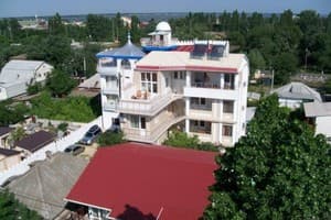 Гостиный двор Черноморский 18