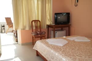 Гостиный двор Черноморский 18. Двухместный улучшенный с террасой 8