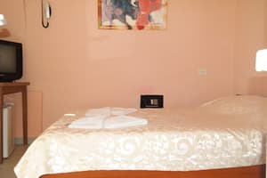 Гостиный двор Черноморский 18. Двухместный улучшенный с террасой 9