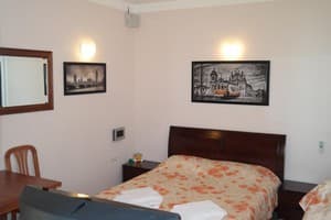 Гостиный двор Черноморский 18. Стандарт 4-местный  с общей террасой 1