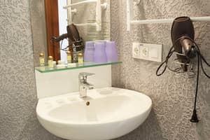 Отель Coin Hotel . Стандарт двухместный king size  doudle. 3