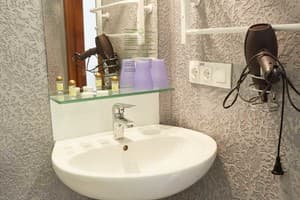 Отель Coin Hotel . Стандарт двухместный twin. 8