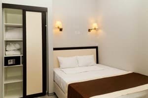 Corona Hotel&Apartments  3