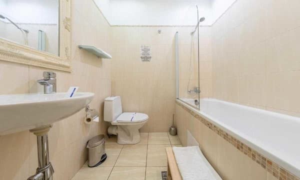 Corona Hotel&Apartments  17