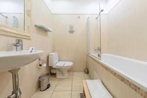 Отель Corona Hotel&Apartments . Улучшенный двухместный  4