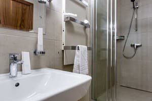 Отель Crystal Hotel. Стандарт двухместный  5