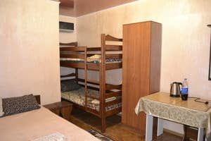 Отель Dacha Solnce. Люкс 4-местный  3