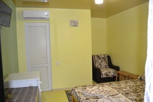 Отель Dacha Solnce. Стандарт трехместный (2+1) 5